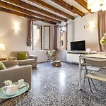 Ca' Fosca - Campo Santa Fosca By Wonderful Italy Διαμέρισμα Βενετία